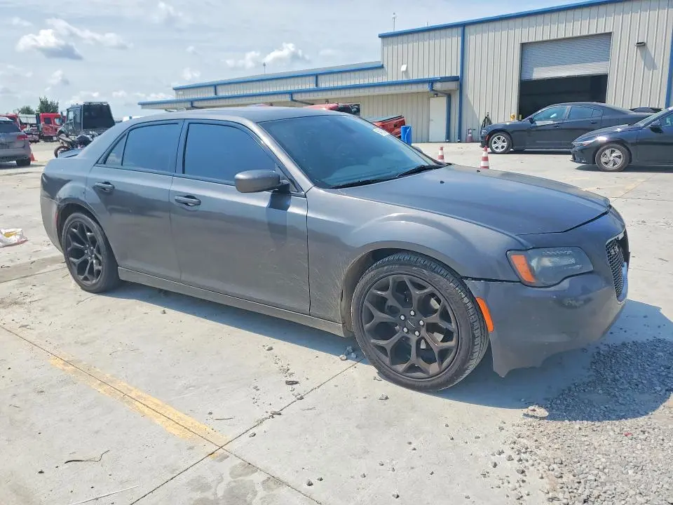 2018 CHRYSLER 300 S  