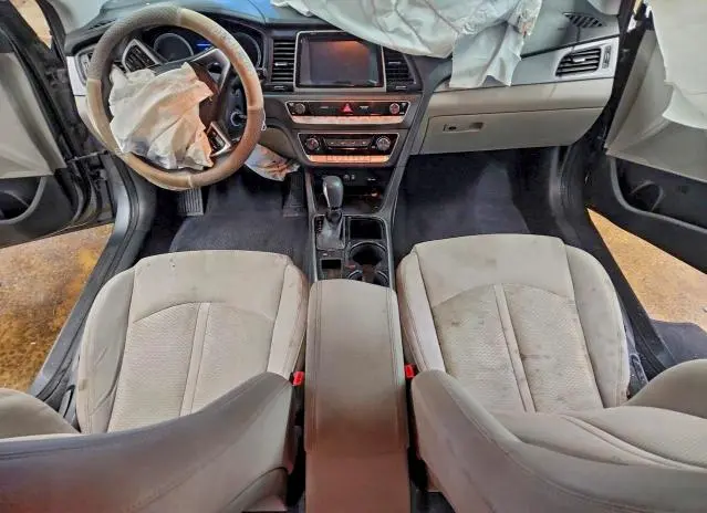 2019 HYUNDAI SONATA SE  