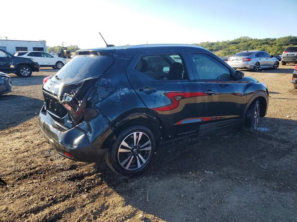 2019 NISSAN KICKS SV  