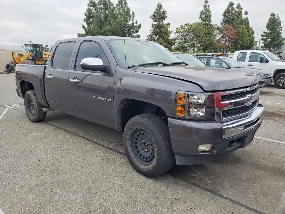 2011 CHEVROLET SILVERADO C1500 LT  