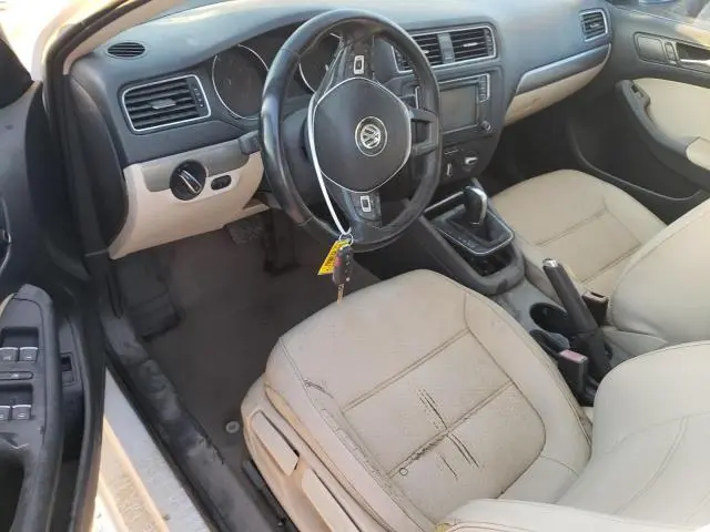 2016 VOLKSWAGEN JETTA SE  