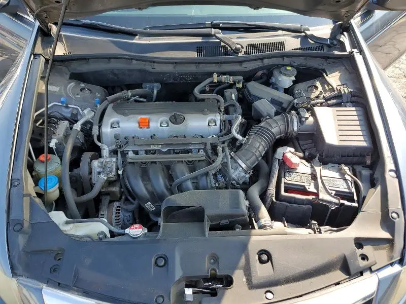 2011 HONDA ACCORD LXP  