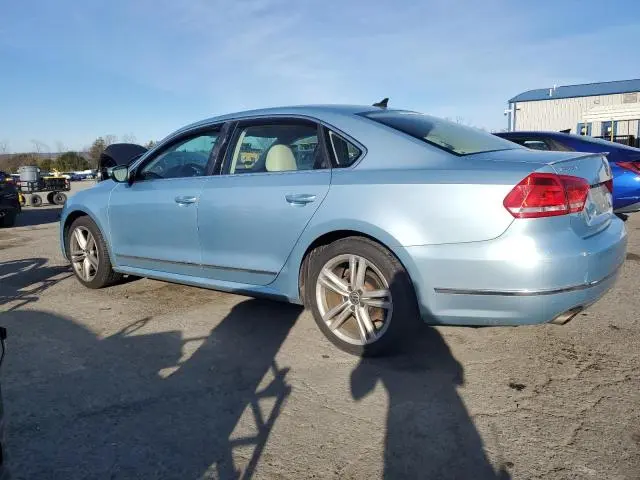 2012 VOLKSWAGEN PASSAT SEL  