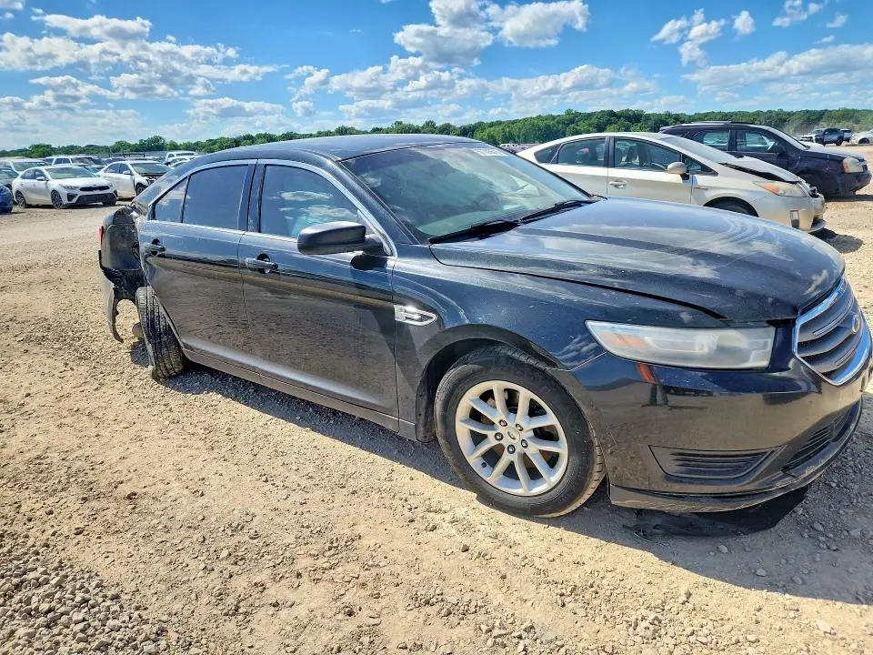 2013 FORD TAURUS SE  
