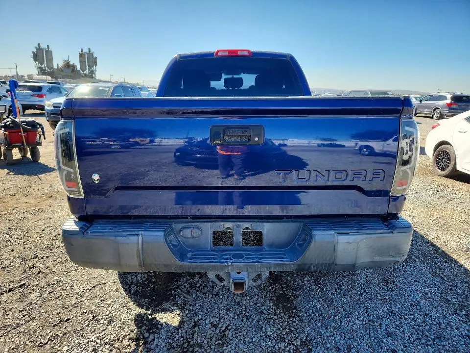 2015 TOYOTA TUNDRA SR  