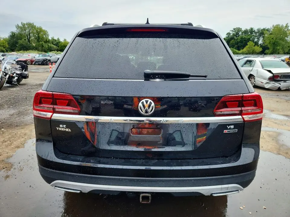 2018 VOLKSWAGEN ATLAS SE  