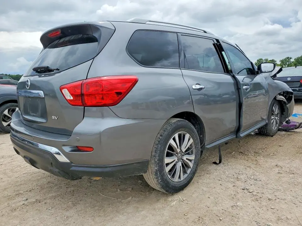 2019 NISSAN PATHFINDER SV  