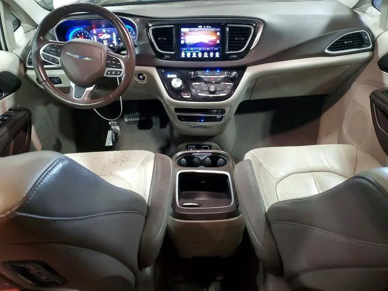 2017 CHRYSLER PACIFICA TOURING L PLUS  