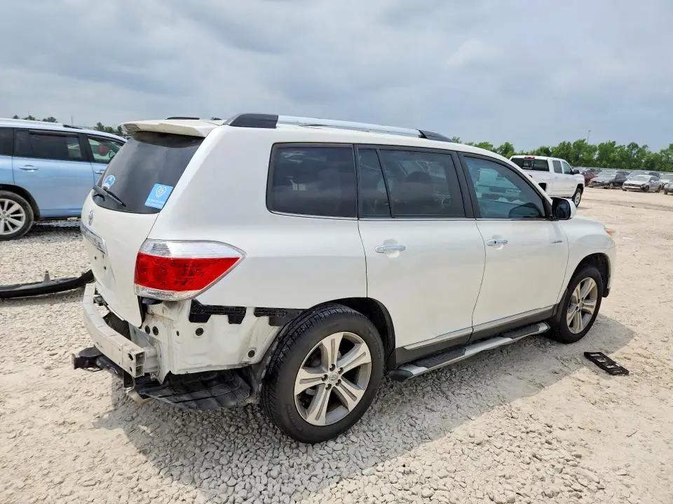 2013 TOYOTA HIGHLANDER LIMITED  