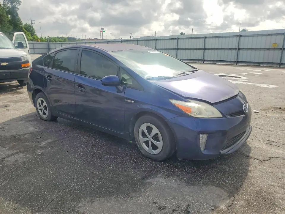 2012 TOYOTA PRIUS THREE  