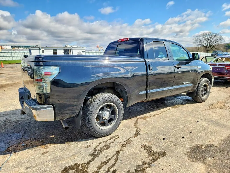 2010 TOYOTA TUNDRA DOUBLE CAB SR5  