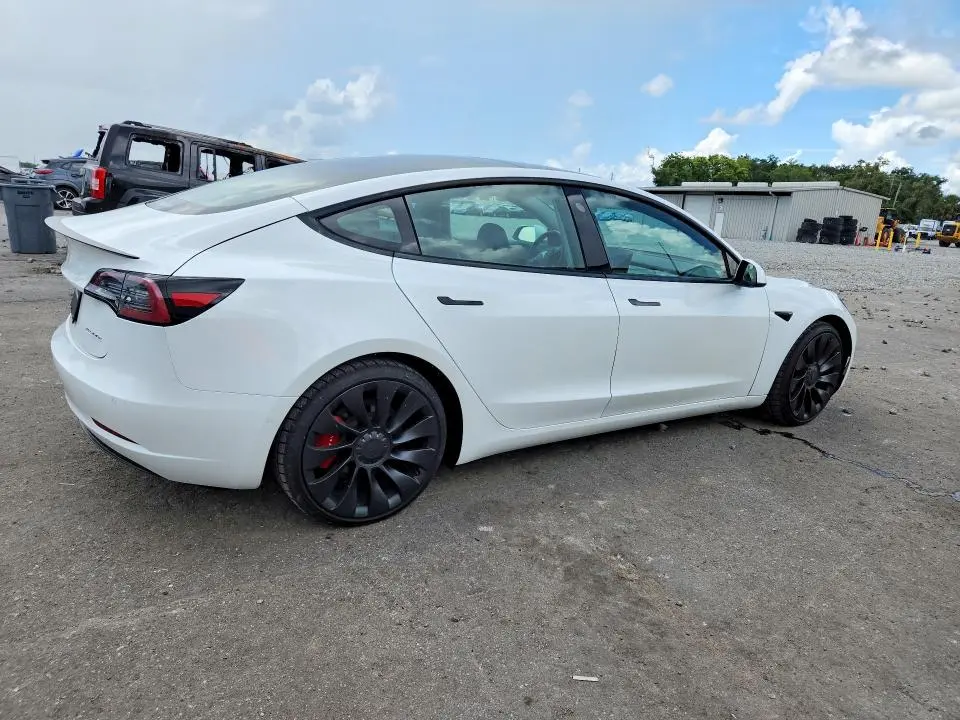 2021 TESLA MODEL 3   