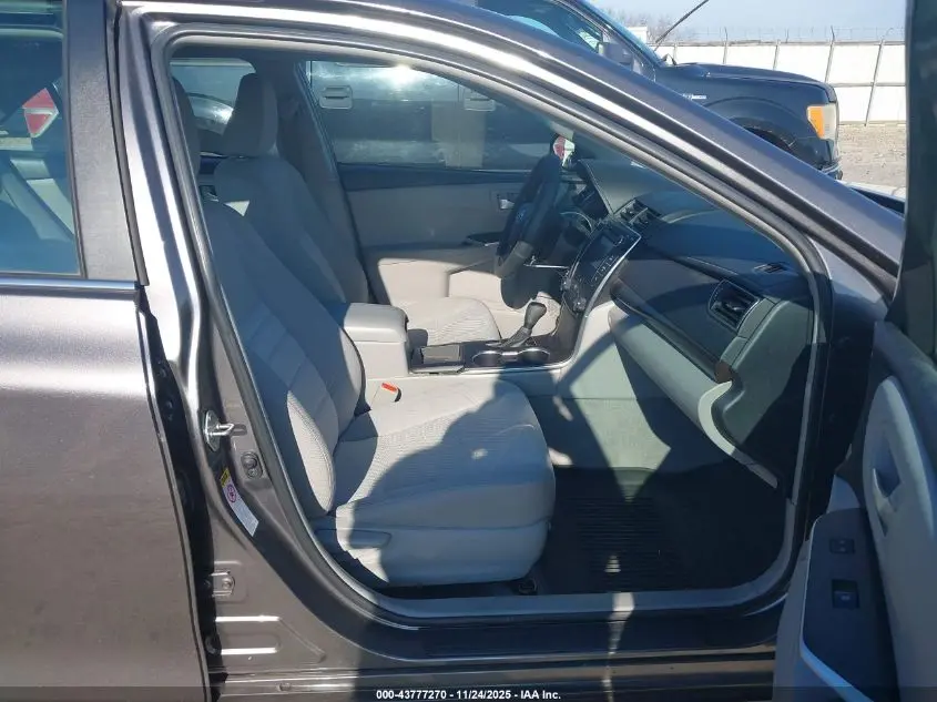 2017 TOYOTA CAMRY LE