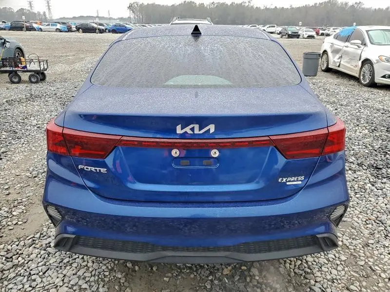 2022 KIA FORTE FE  