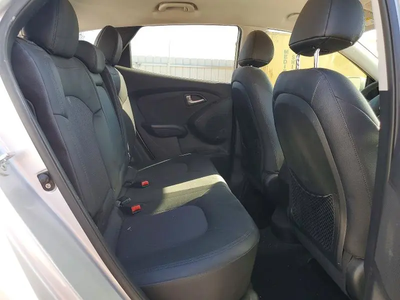 2012 HYUNDAI TUCSON GLS  