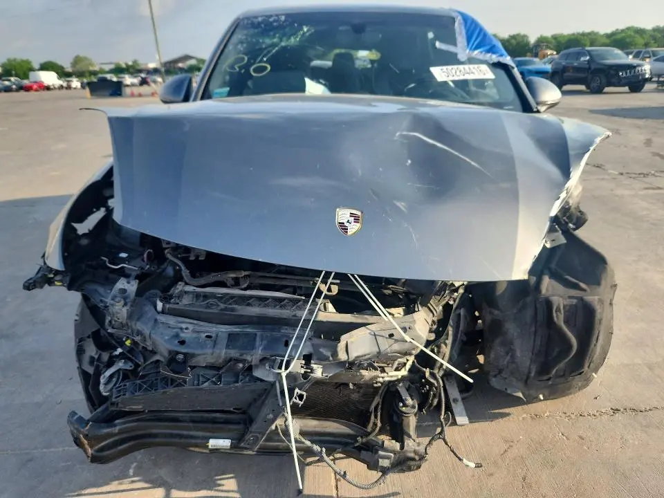 2016 PORSCHE CAYENNE   