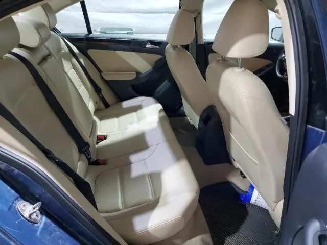 2016 VOLKSWAGEN JETTA SEL  
