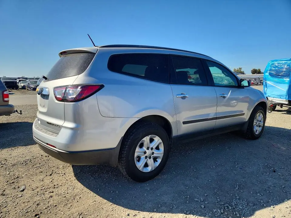 2016 CHEVROLET TRAVERSE LS  
