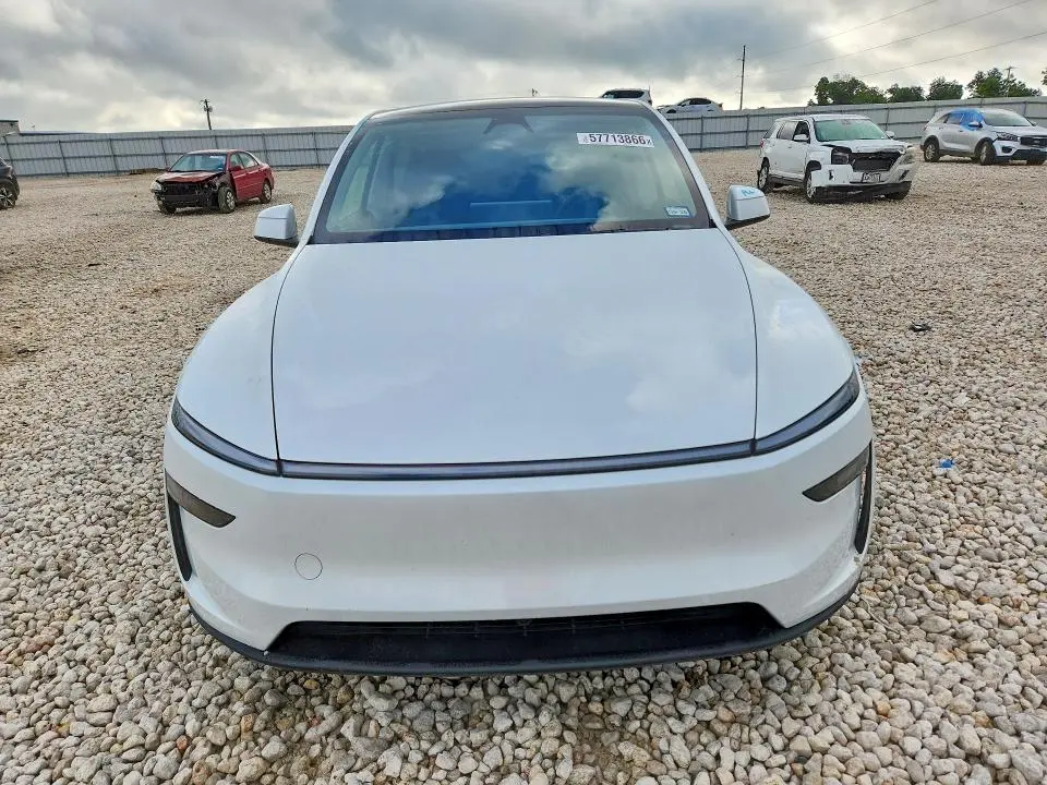 2026 TESLA MODEL Y   