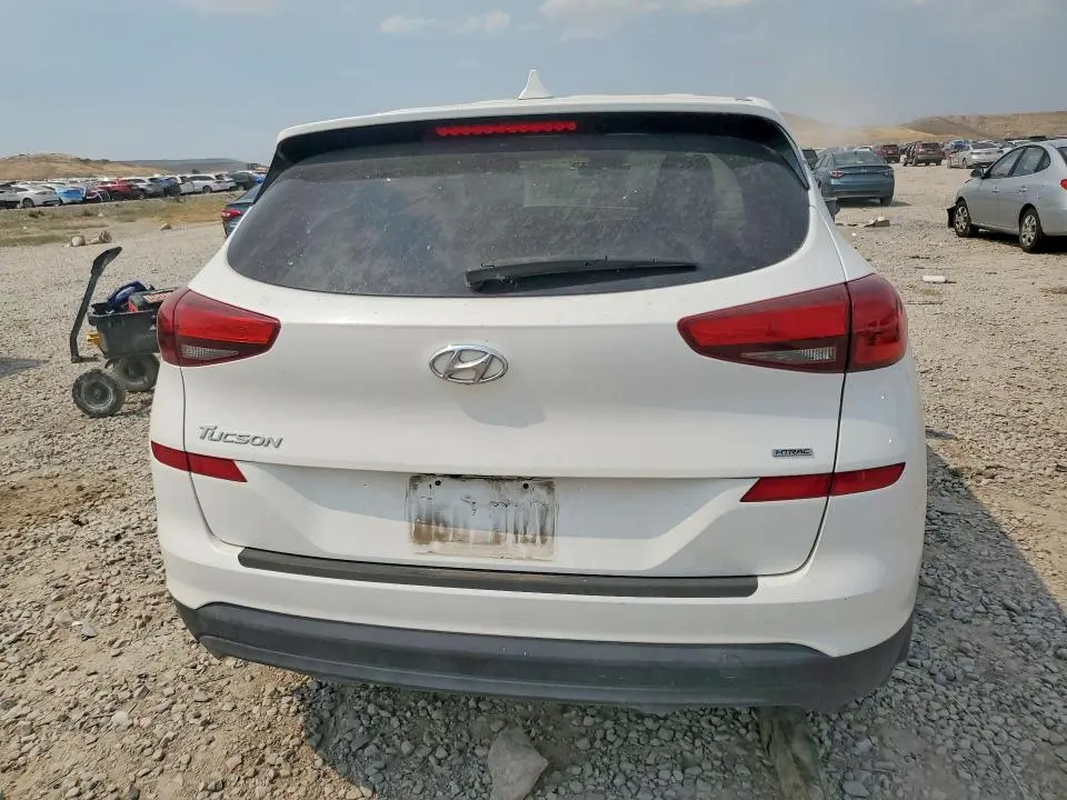 2020 HYUNDAI TUCSON SE  