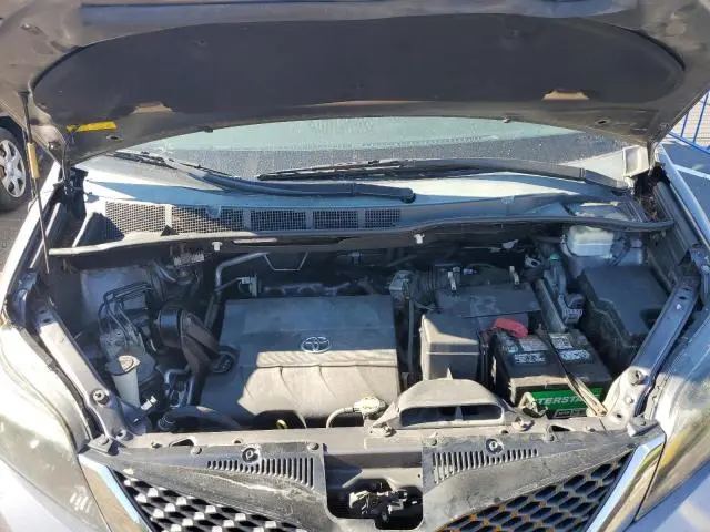2014 TOYOTA SIENNA SPORT  