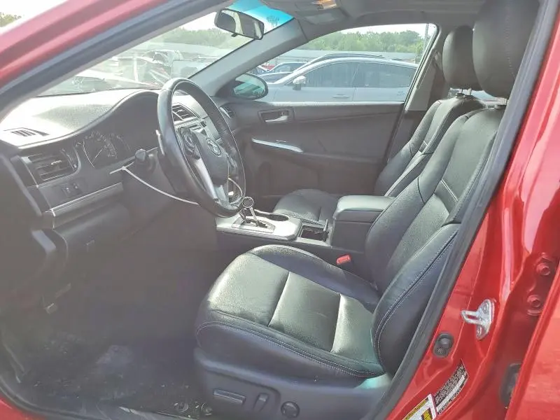2012 TOYOTA CAMRY SE  