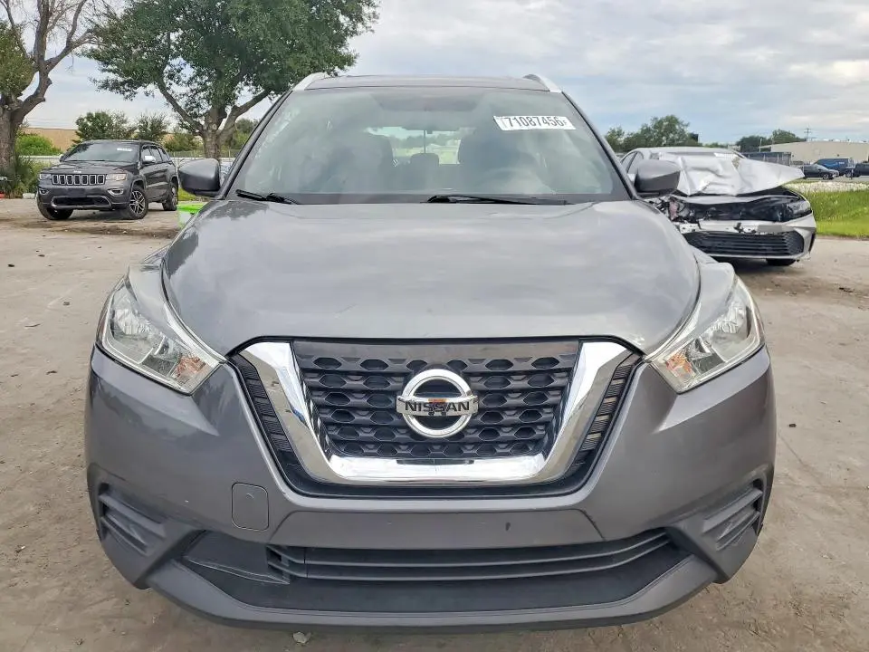 2019 NISSAN KICKS SV  