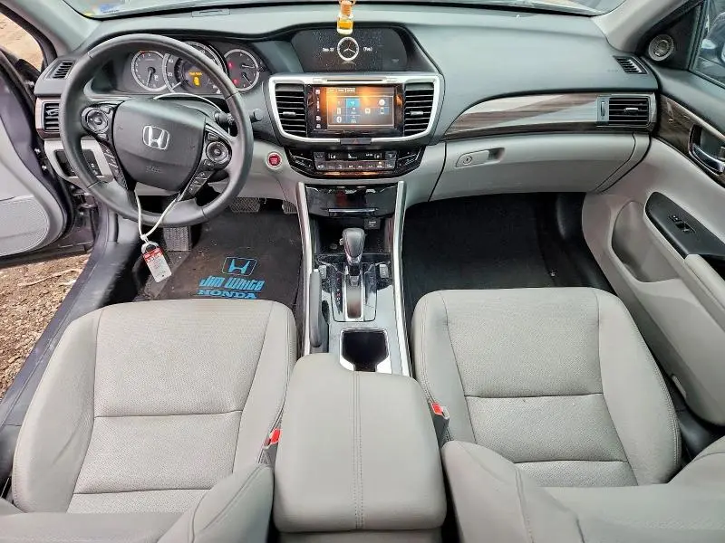 2017 HONDA ACCORD TOURING  