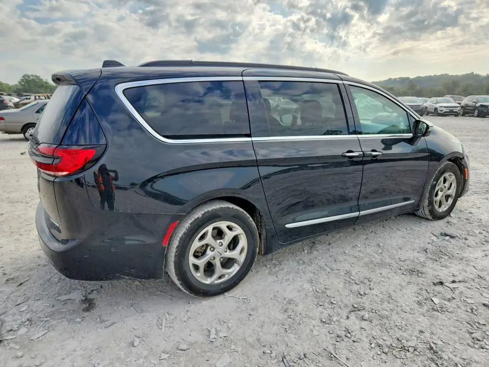 2022 CHRYSLER PACIFICA LIMITED  