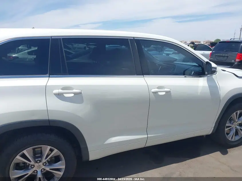 2014 TOYOTA HIGHLANDER LE PLUS V6
