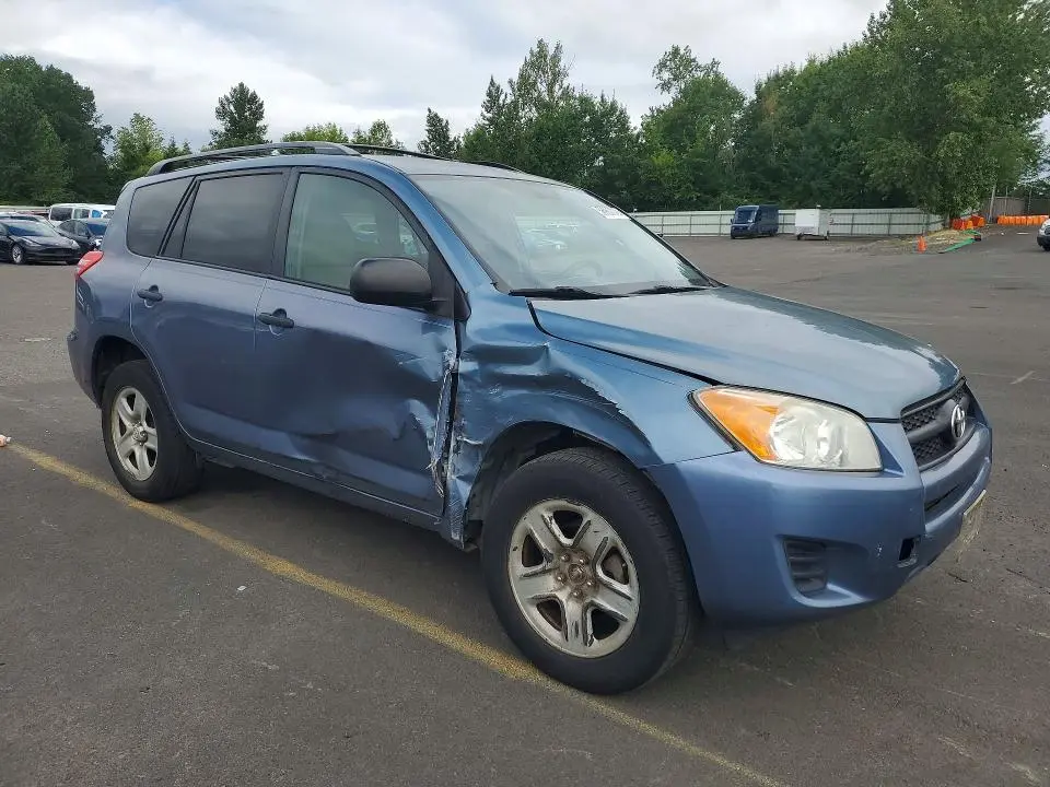 2011 TOYOTA RAV4 BASE  