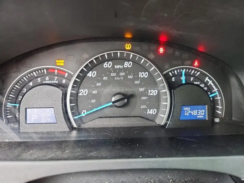 2012 TOYOTA CAMRY LE  