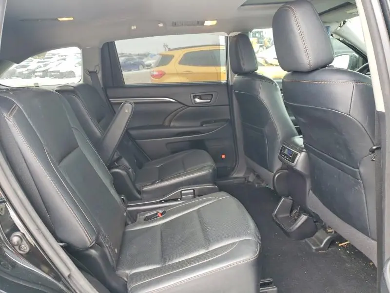 2015 TOYOTA HIGHLANDER LIMITED  