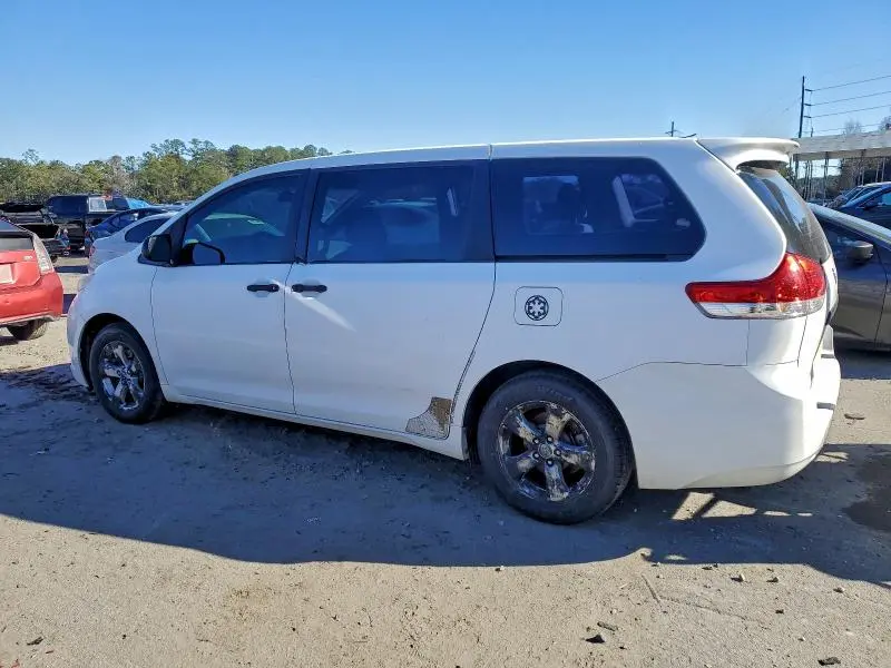 2011 TOYOTA SIENNA BASE 7-PASSENGER  
