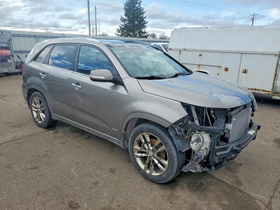 2014 KIA SORENTO   