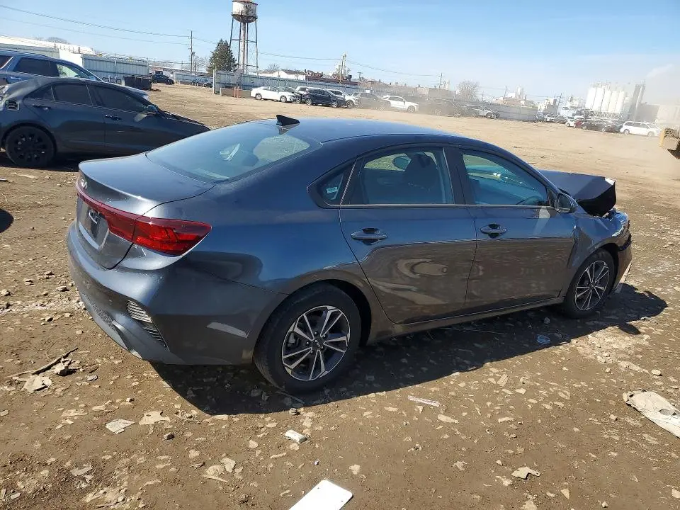2024 KIA FORTE LX  