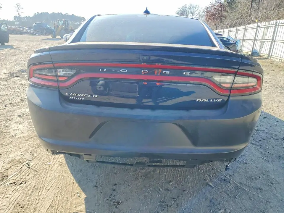 2015 DODGE CHARGER SXT  