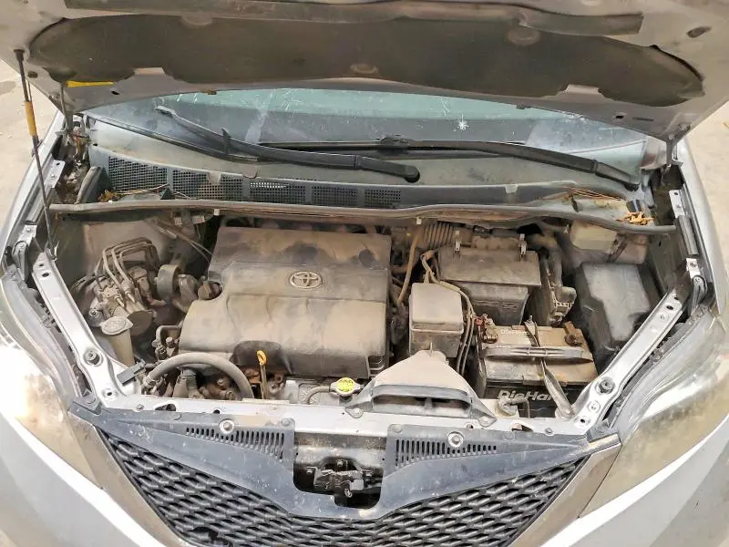 2012 TOYOTA SIENNA SPORT  