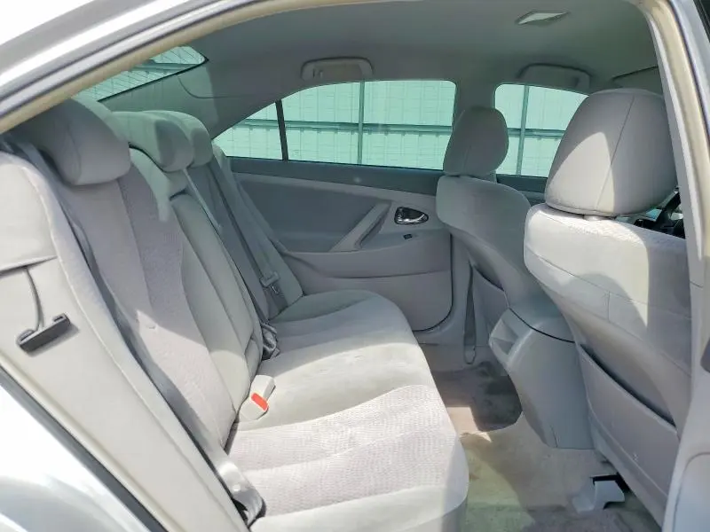 2011 TOYOTA CAMRY LE  