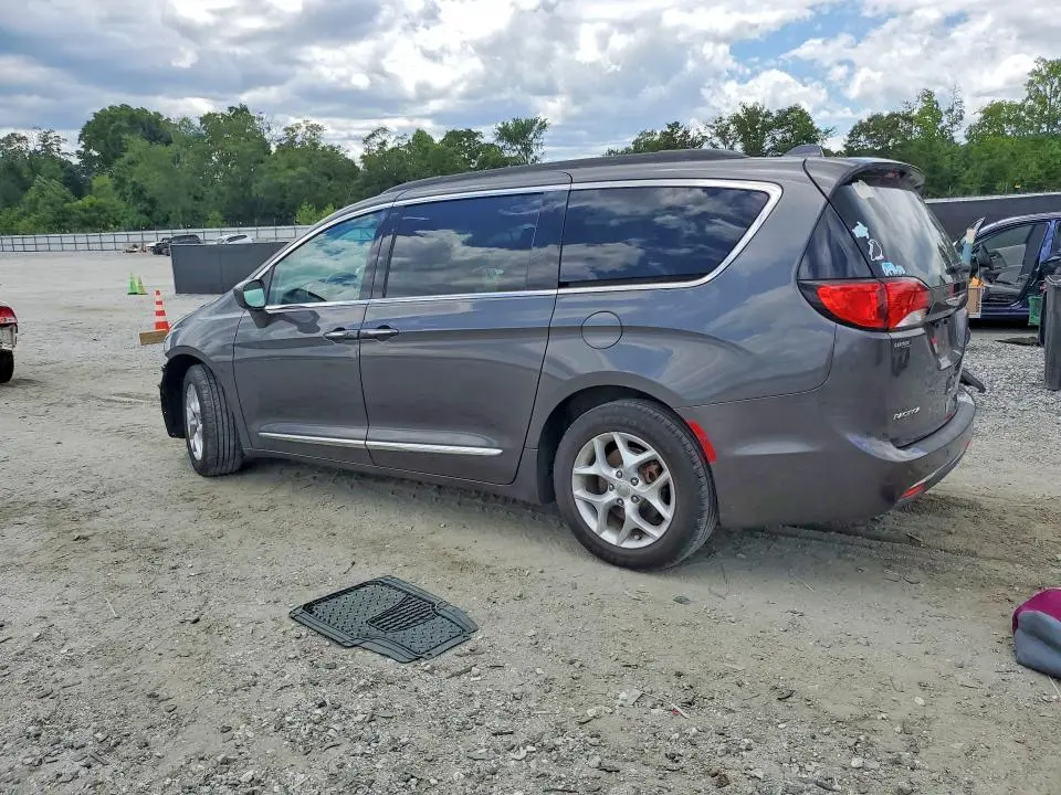2017 CHRYSLER PACIFICA TOURING L  