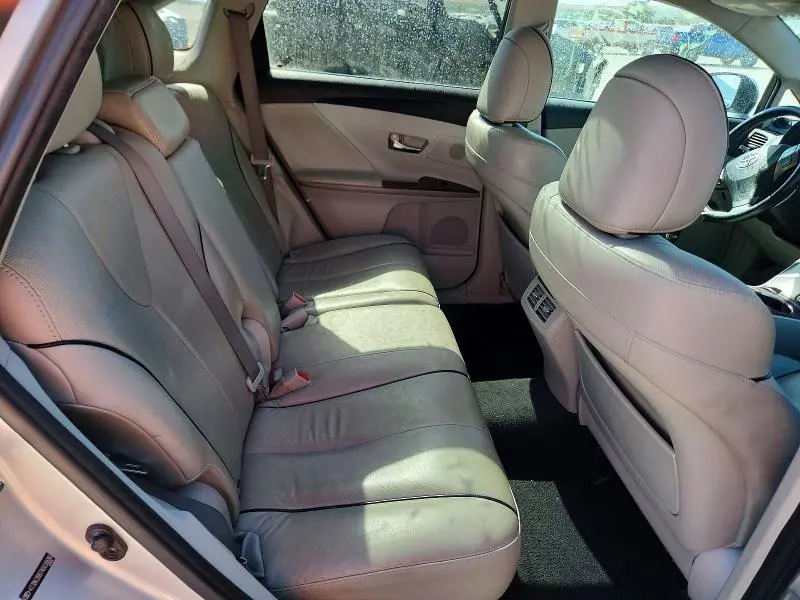 2010 TOYOTA VENZA AWD V6  