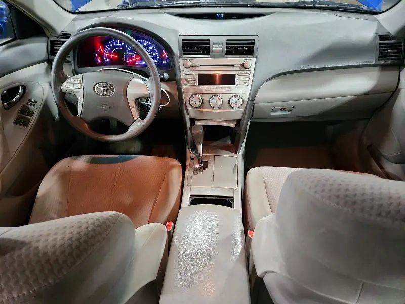 2011 TOYOTA CAMRY LE  