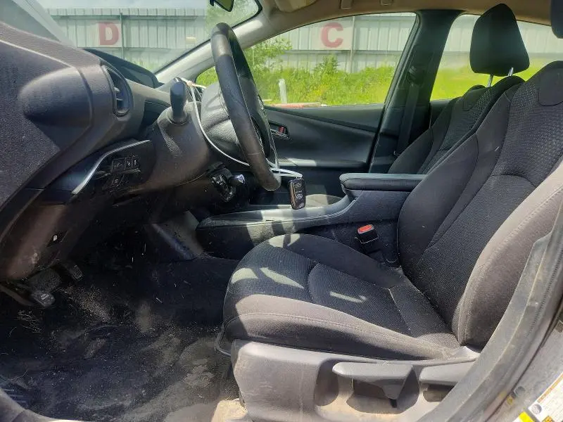 2021 TOYOTA PRIUS LE  