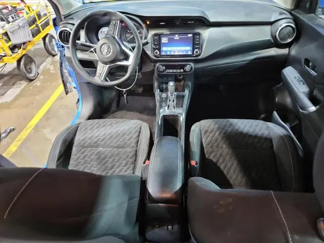 2021 NISSAN KICKS SV  