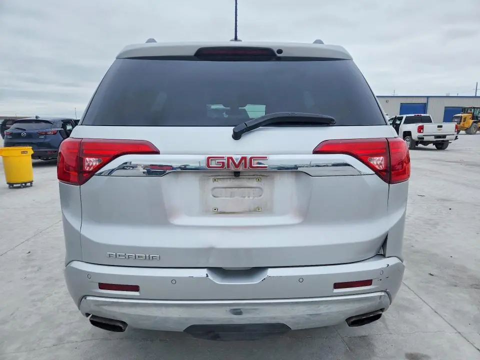 2019 GMC ACADIA DENALI  