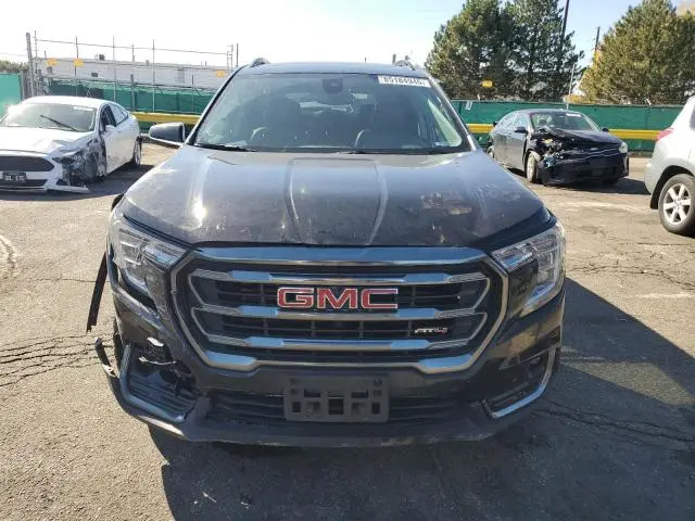 2022 GMC TERRAIN AT4  