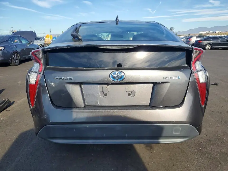 2016 TOYOTA PRIUS   