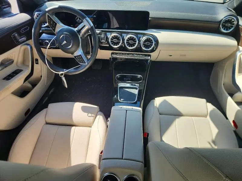 2025 MERCEDES-BENZ CLA 250 4MATIC  