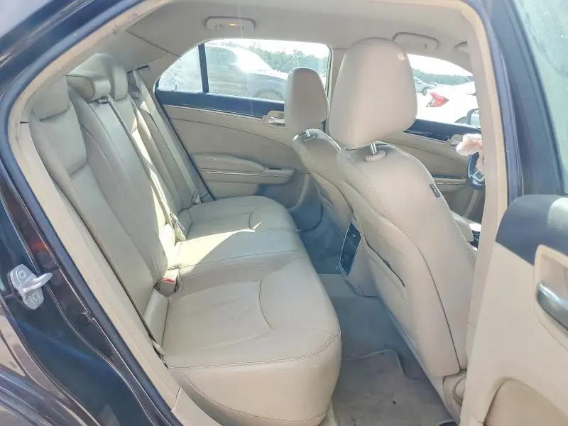2013 CHRYSLER 300   