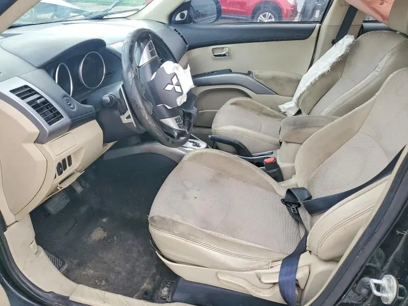 2012 MITSUBISHI OUTLANDER SE  